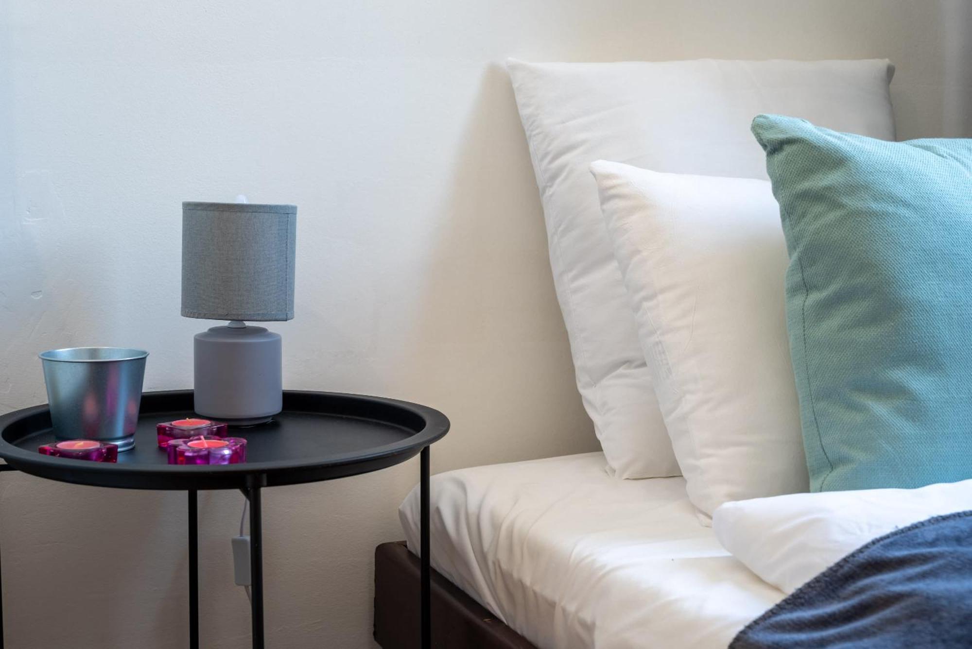 Central - Bright - Calm Studio For Solo Travellers بودابست المظهر الخارجي الصورة